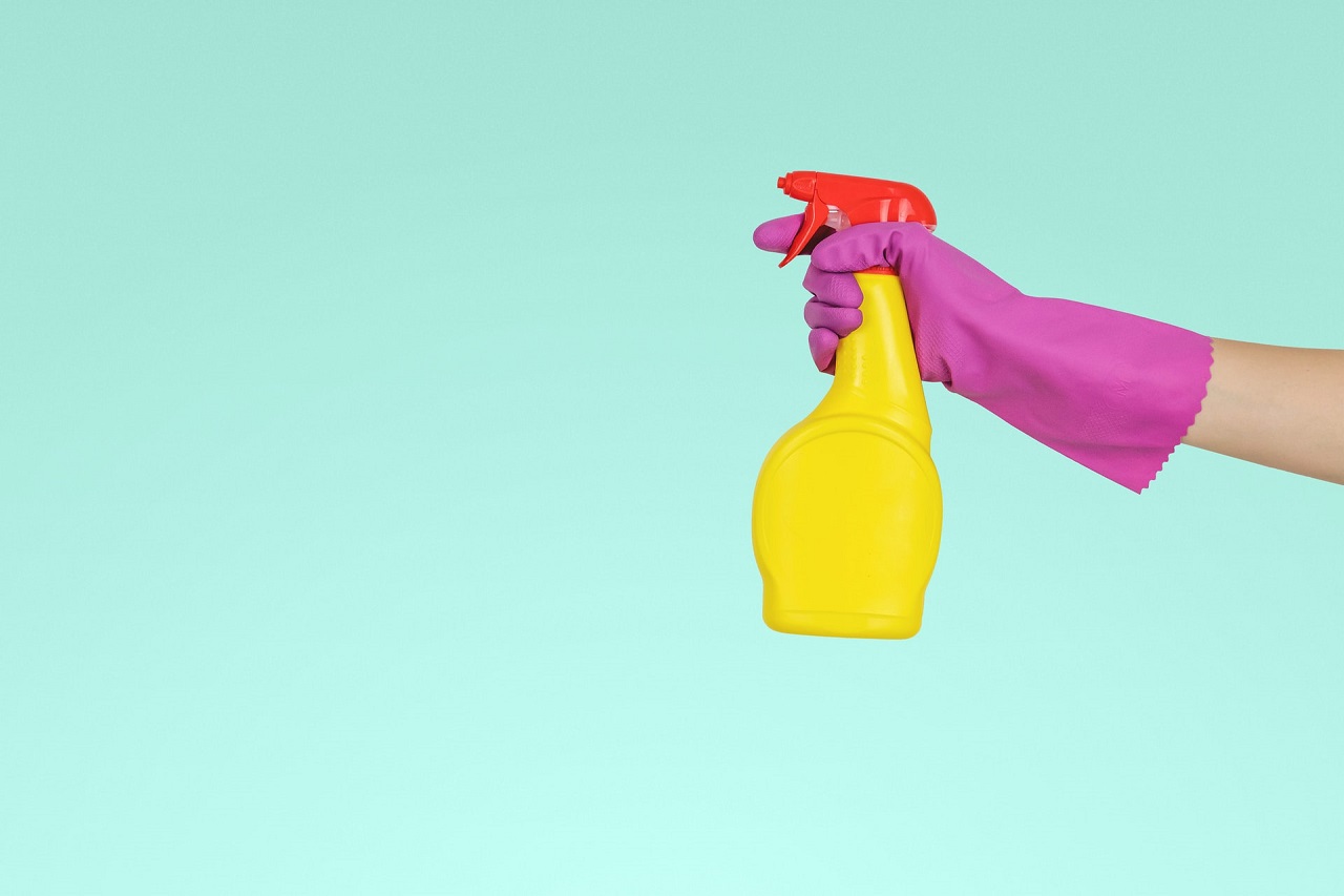 Profesjonalne artykuły do utrzymania czystości – dlaczego warto je mieć w swojej firmie?