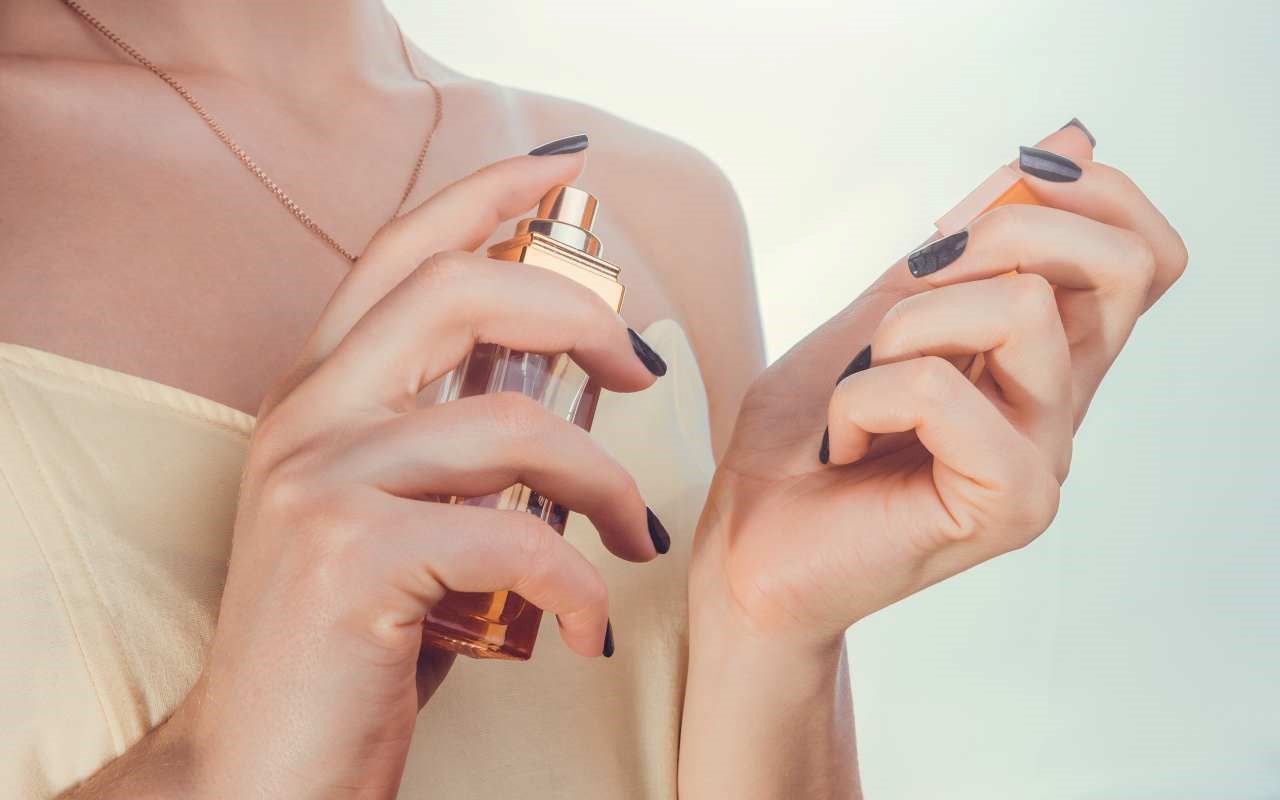 Odpowiedniki zapachów premium – czy takie perfumy są one godne polecenia?