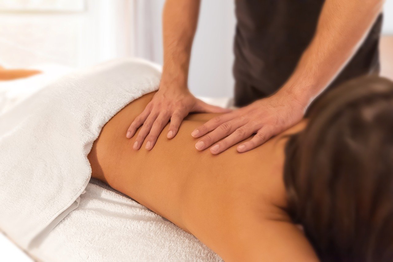 Techniki masażu i ich prozdrowotne efekty